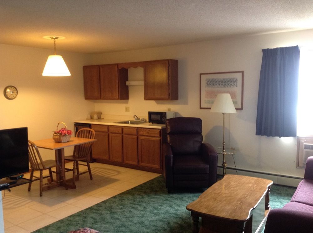 Value Host Motor Inn Маркетт Экстерьер фото
